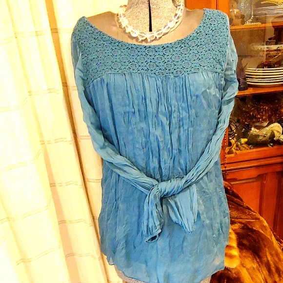 Cosmo made in Italy Tops - Bundle Blouse made in Italy & Sweater